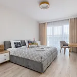 Wellness With Parking By Renters Prestige Διαμέρισμα Dziwnów