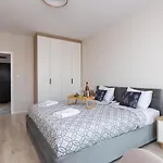 Wellness With Parking By Renters Prestige