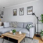 Wellness With Parking By Renters Prestige Dziwnów