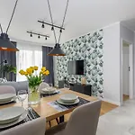 Wellness With Parking By Renters Prestige Διαμέρισμα *