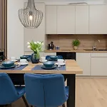 Wellness With Parking By Renters Prestige *