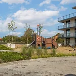 Wellness With Parking By Renters Prestige Διαμέρισμα