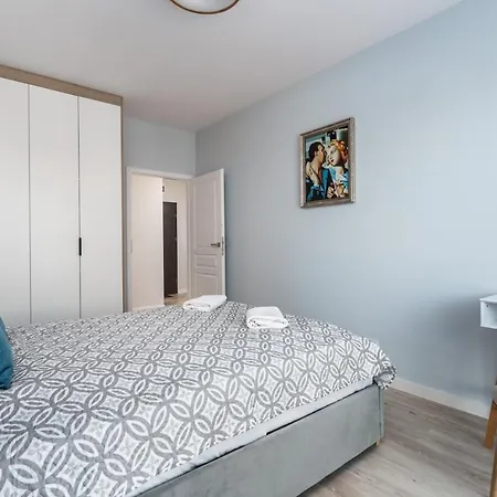 Apartman Wellness With Parking By Renters Prestige *