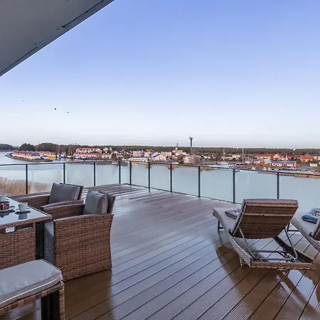 Wellness With Parking By Renters Prestige Apartmán