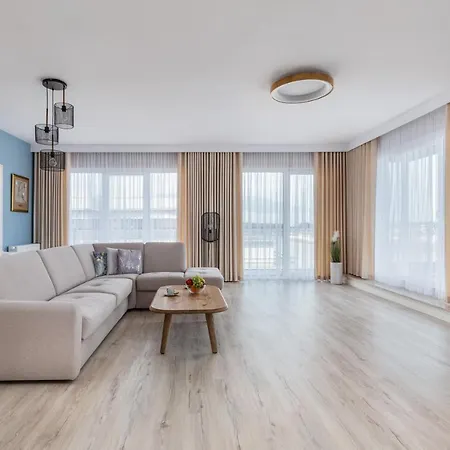 Wellness With Parking By Renters Prestige Dziwnów