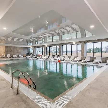 Wellness With Parking By Renters Prestige Дзивнув