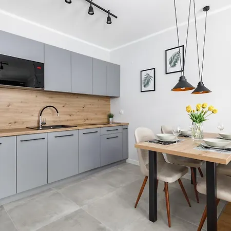 Wellness With Parking By Renters Prestige Apartman *