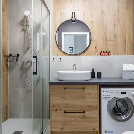 Wellness With Parking By Renters Prestige Dziwnów