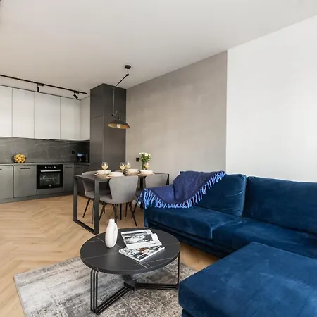Wellness With Parking By Renters Prestige Appartamento