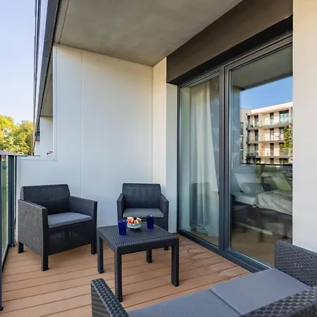 Wellness With Parking By Renters Prestige Dziwnów