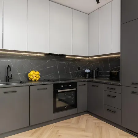 Wellness With Parking By Renters Prestige Apartman Dziwnów