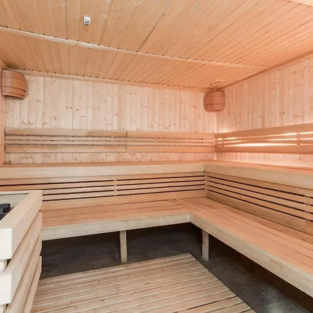 Wellness With Parking By Renters Prestige Apartman Dziwnów