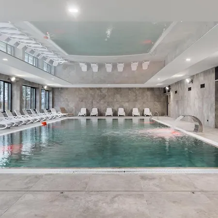 Wellness With Parking By Renters Prestige Apartman *