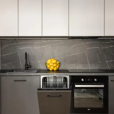 Apartman Wellness With Parking By Renters Prestige